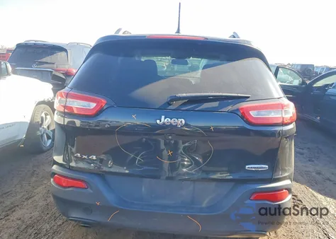 2015 Jeep Cherokee Latitude z USA, uszkodzony, nr VIN 1C4PJMCB0FW674638